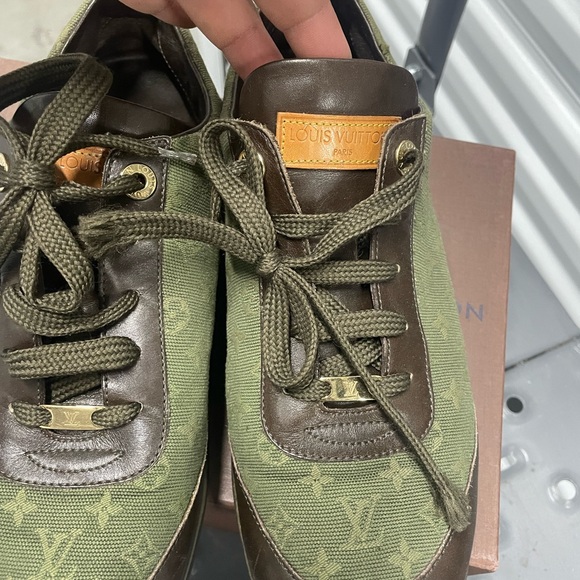 Ladies LV Min Lin sneakers in Green monogram print.have extra shoelace - Picture 6 of 8